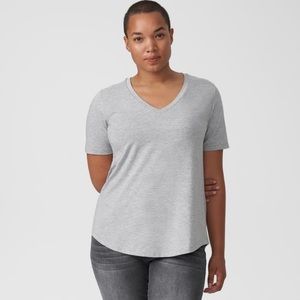 Universal Standard Heather Gray V Rex T-shirt, size XS (10-12)